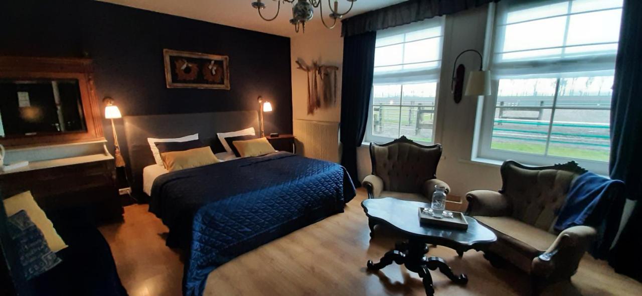 Bed & Breakfast De Kienstee Schoondijke Exterior foto